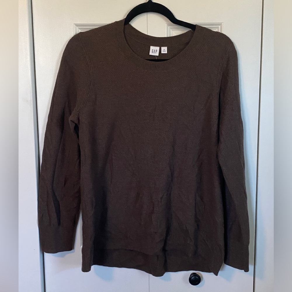GAP lightweight sweater. Chocolate brown color. NWT.